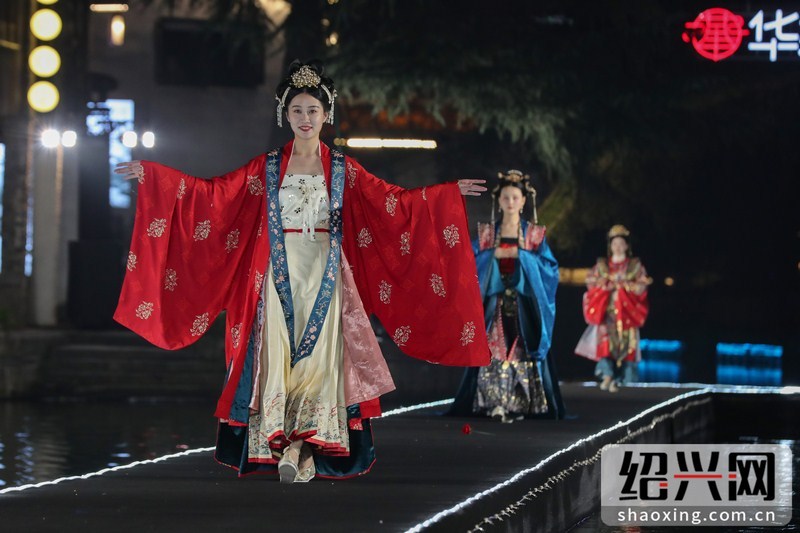 最新汉服秀，最新汉服时尚秀