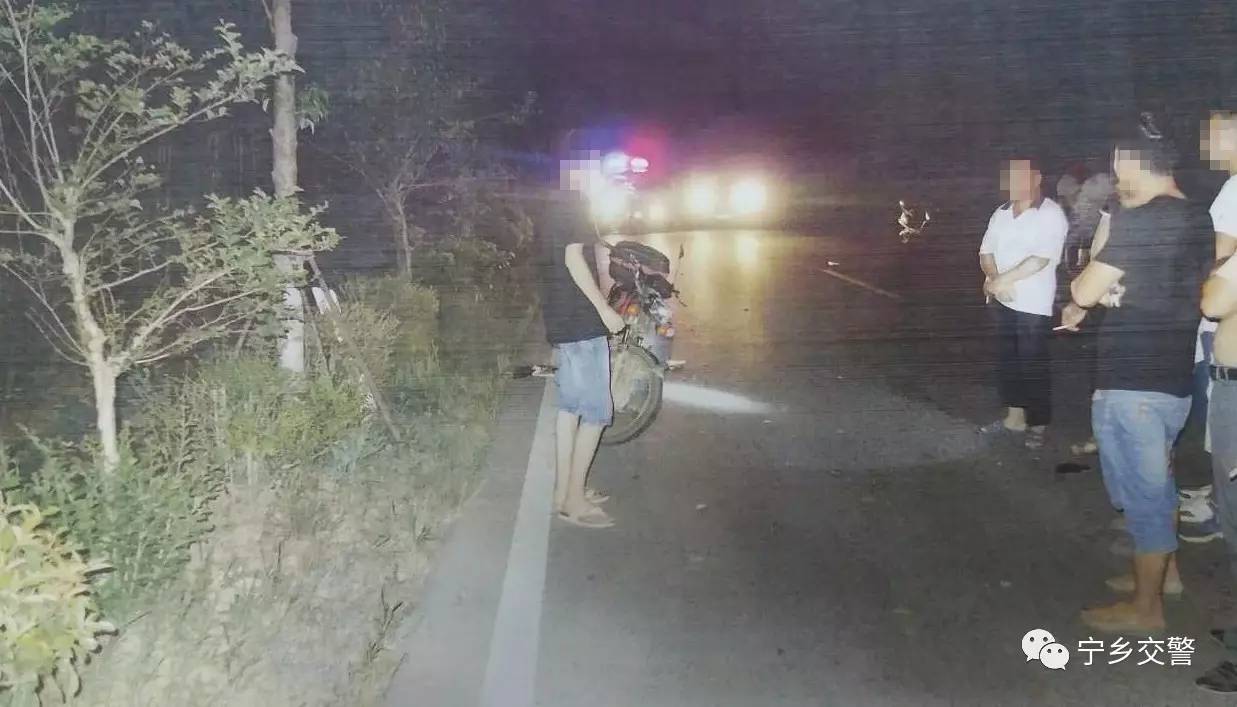 最新曝光！晚上开车撞人事件频发，安全驾驶警钟长鸣！，夜间驾驶事故频发，安全警钟需时刻敲响！