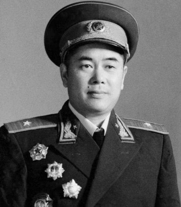 2023年LOL战队最新排名揭晓，风云变幻，谁主沉浮？，2023年LOL战队风云榜，最新排名揭晓，悬念谁主沉浮？