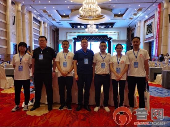 菏泽新能源汽车数据中心，推动绿色出行，构建智慧能源新生态，菏泽新能源汽车数据中心，引领绿色出行，打造智慧能源新纪元
