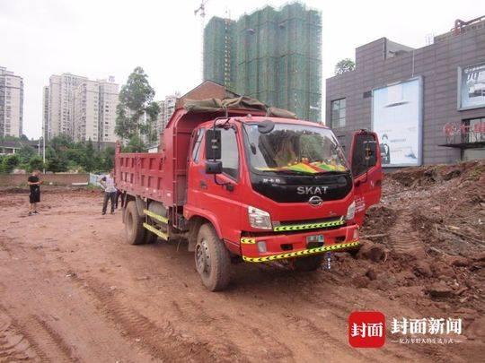 安岳新能源车停车收费，安岳县新能源车停车收费标准发布