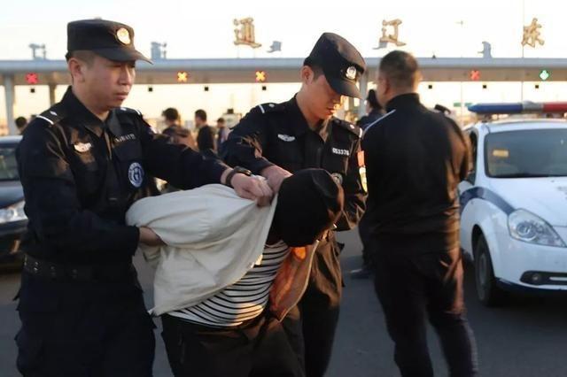 湖南常德公安侦破一起24年前命案，嫌犯在云南腾冲落网