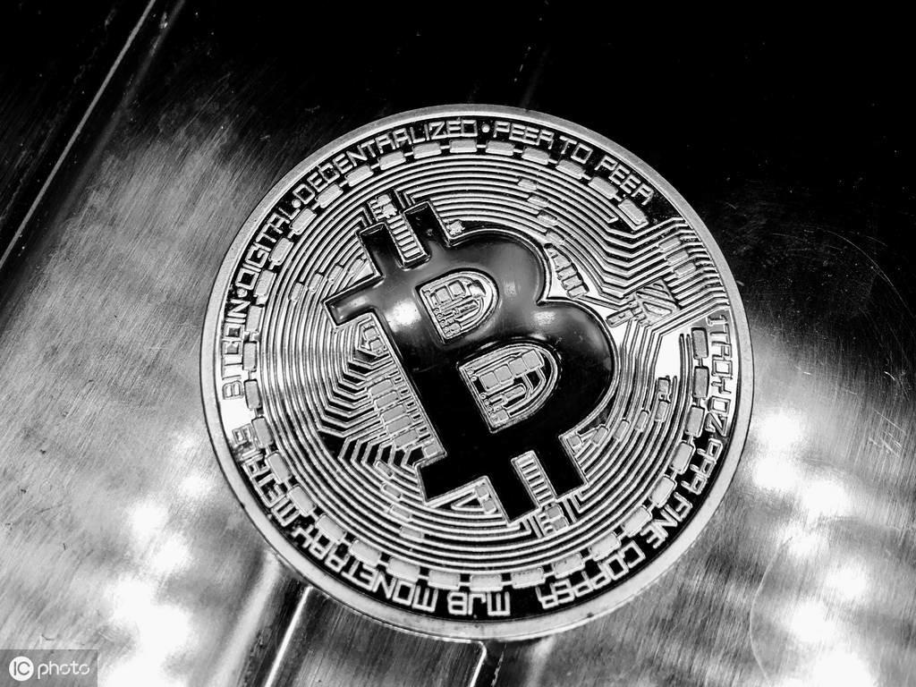 比特币出现的真相，比特币的诞生、技术原理与社会经济影响：揭示数字革命的真相