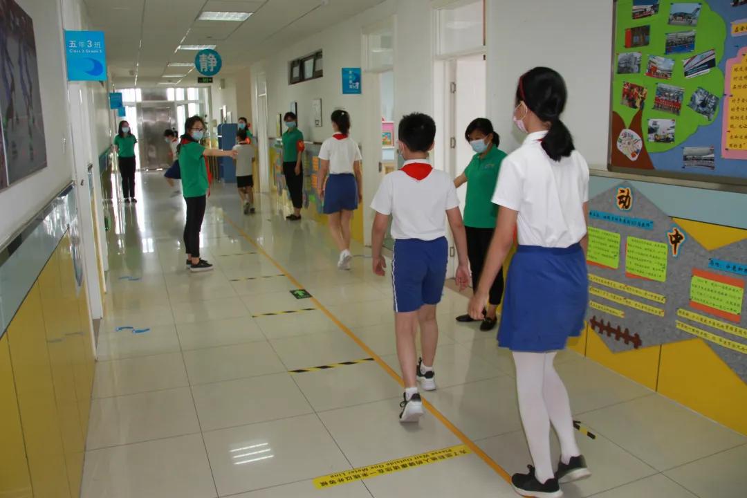 12月18日起，北京中小学幼儿园恢复在校学习