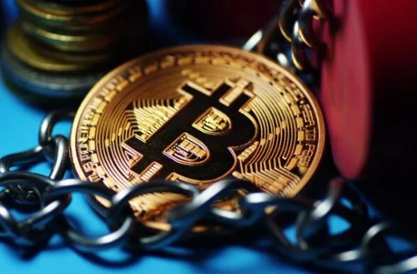 谁能打过比特币呢图片，比特币地位与挑战：解读图片背后的深层意义