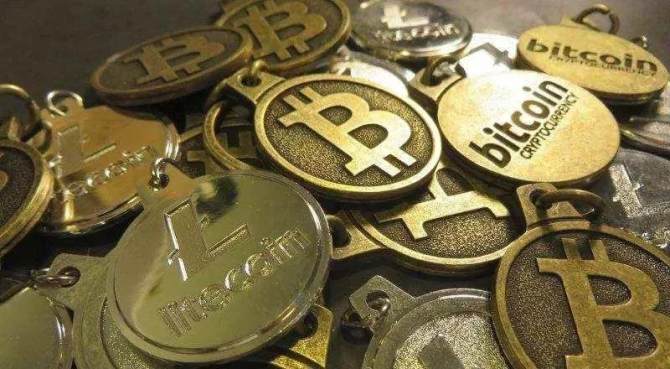 比特币涨势吓人，比特币深度解析：全球关注度飙升，投资者如何把握机会与规避风险？