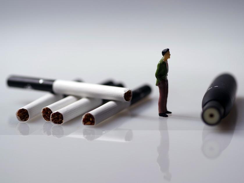 烟草管理条例最新版本，烟草管理条例最新版解读：影响、挑战与应对策略